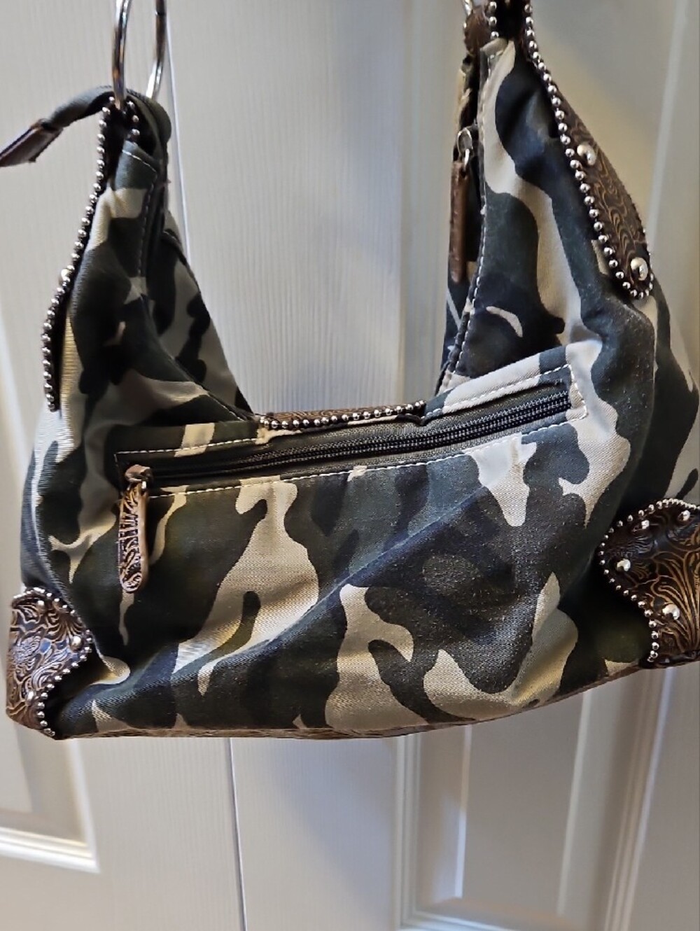KATYDID Embellished Camo Hobo Shoulder Bag in Green - Picture 4 of 6